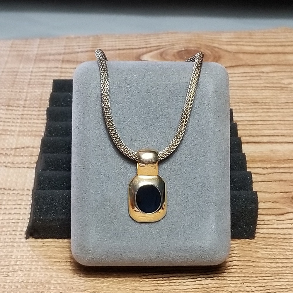 Womens Neclace